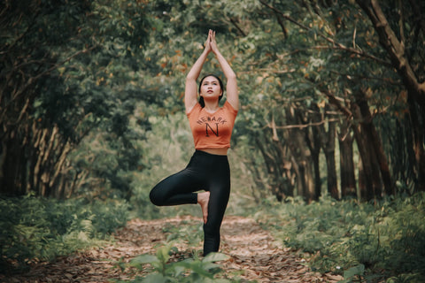 Amazing Yoga Poses for Wedding Photographers | DBMH